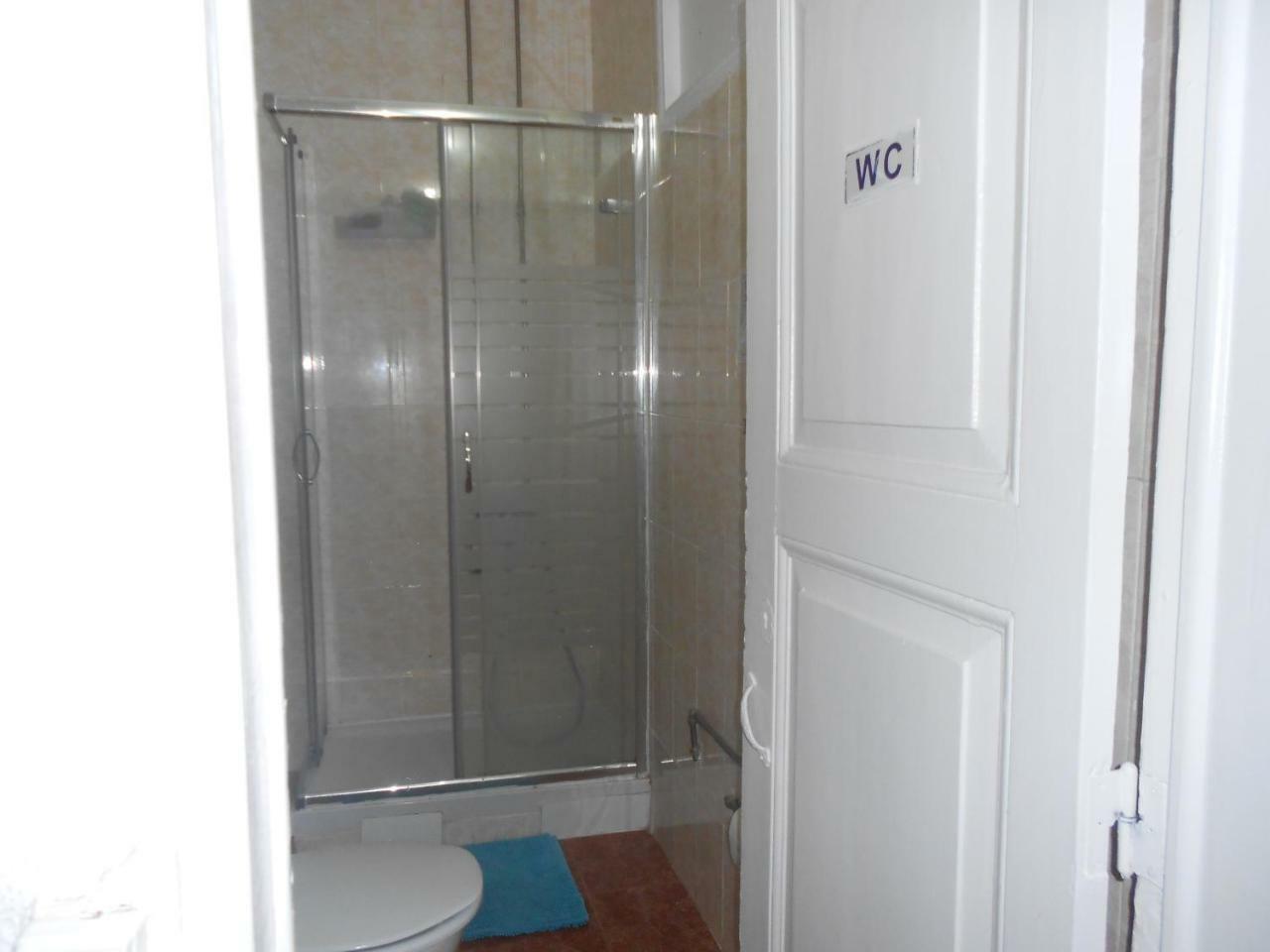 Hostal Crescent *