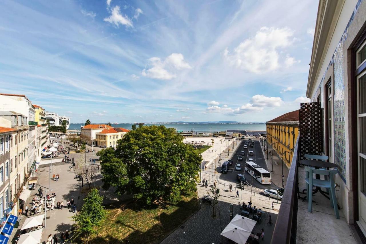Apartamento Unique 2 Bdr River View Baixa Alfama C