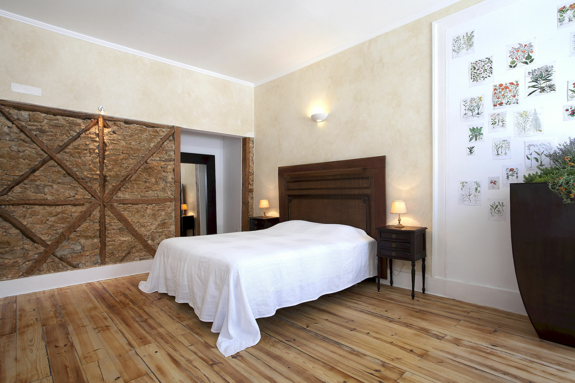 Lost :: Cais House Guest house Lisbon
