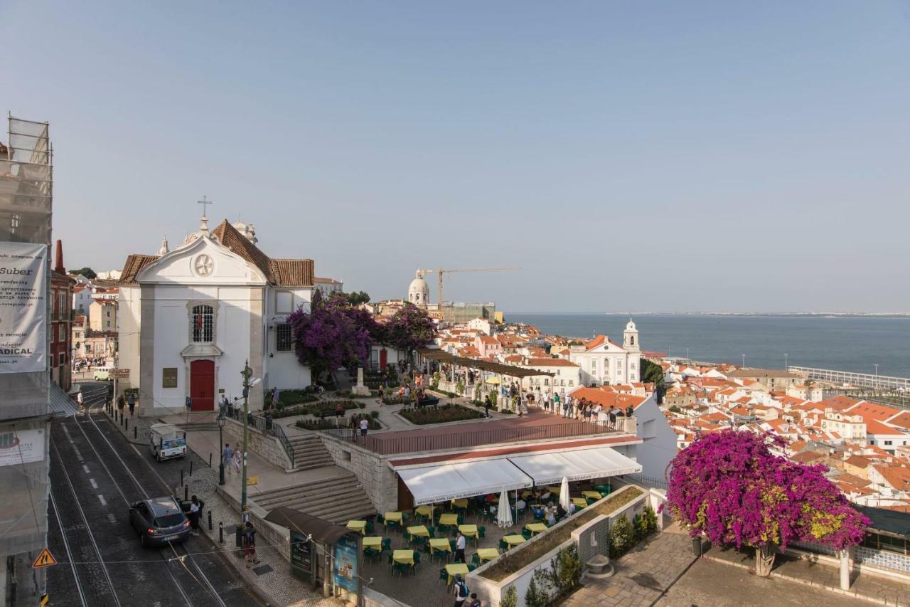 Alfama Terrace W/ Tagus River Views Lisboa