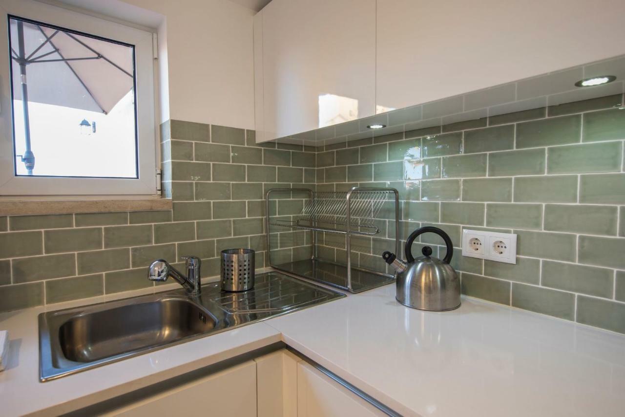 Apartamento Alfama Terrace W/ Tagus River Views *