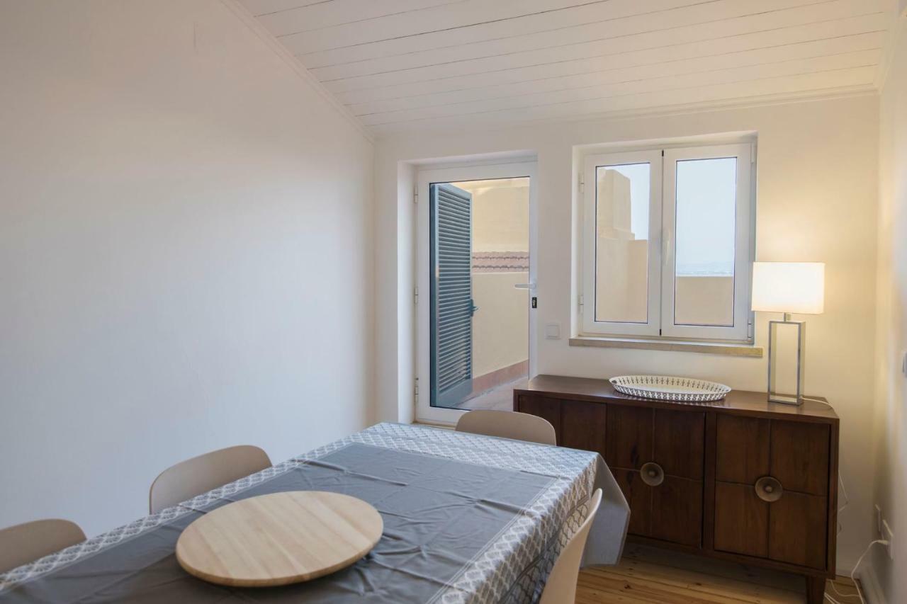 Alfama Terrace W/ Tagus River Views * Lisboa