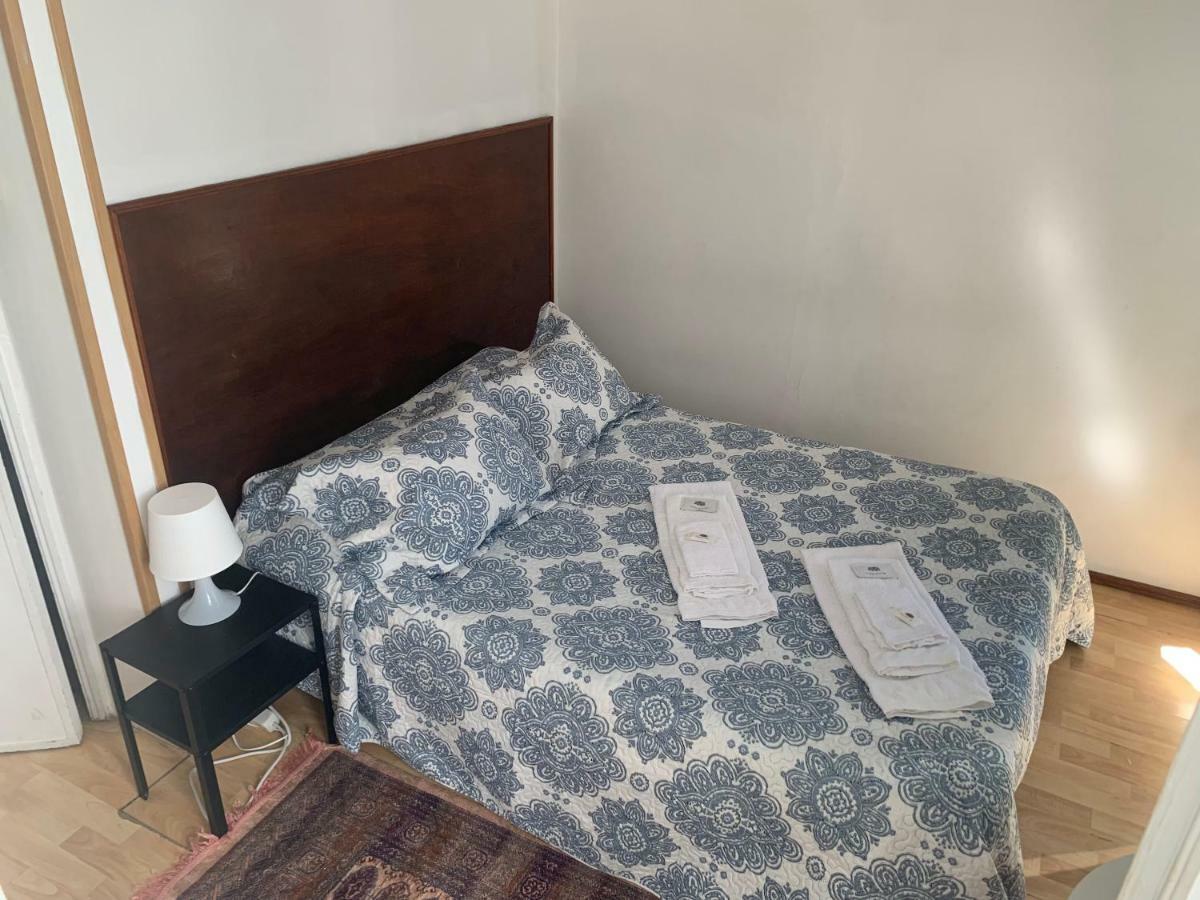 Residencia Whitelove Pensión Lisboa