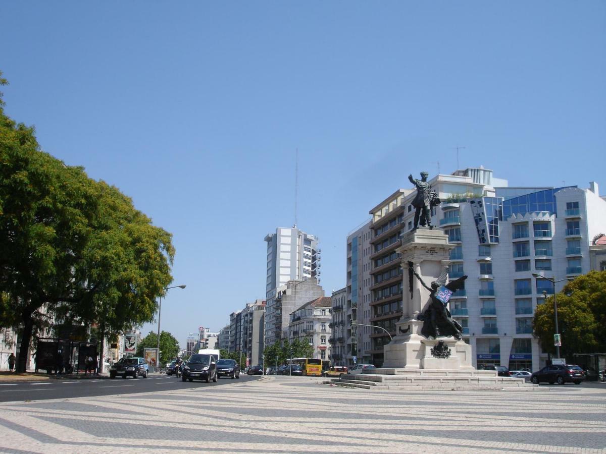 Residencia Whitelove Pensión Lisboa