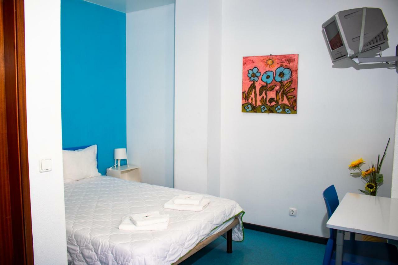 Hostal Hi - De Juventude