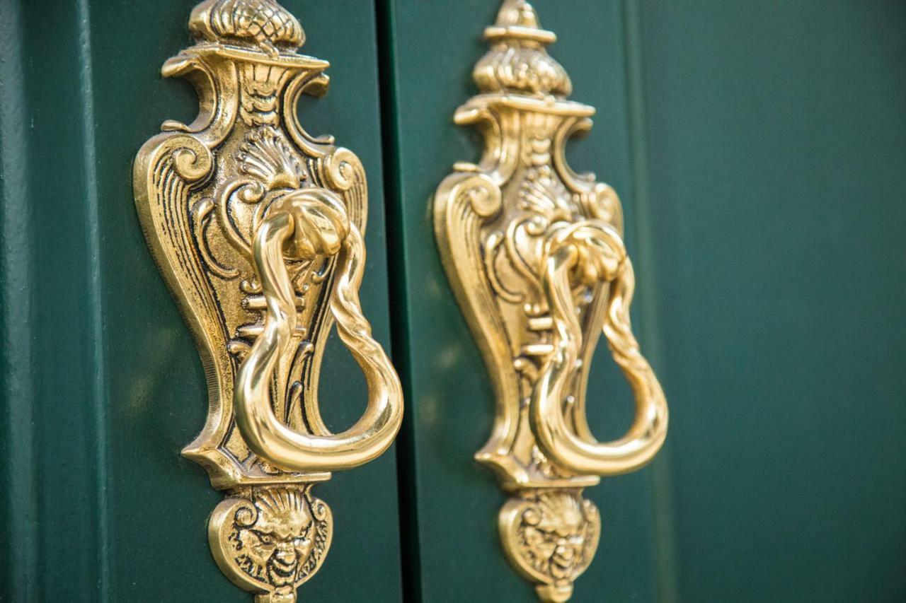 Casual Belle Epoque Hotel 4*