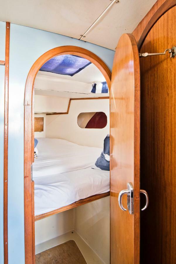 Botel Bmyguest-evamia River Boat 3*