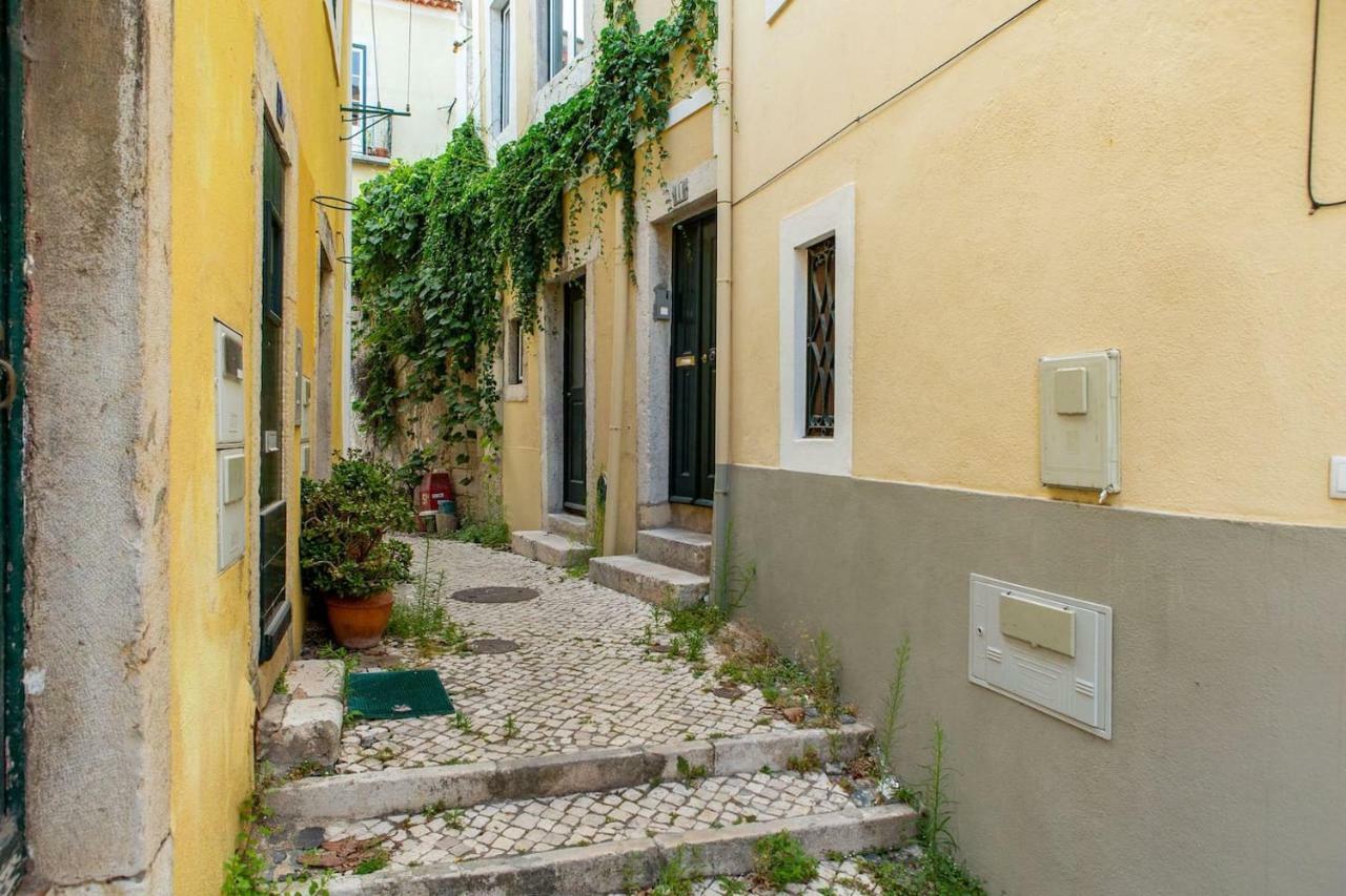 Lovelystay - Traditional Alfama View Apartamento Lisboa