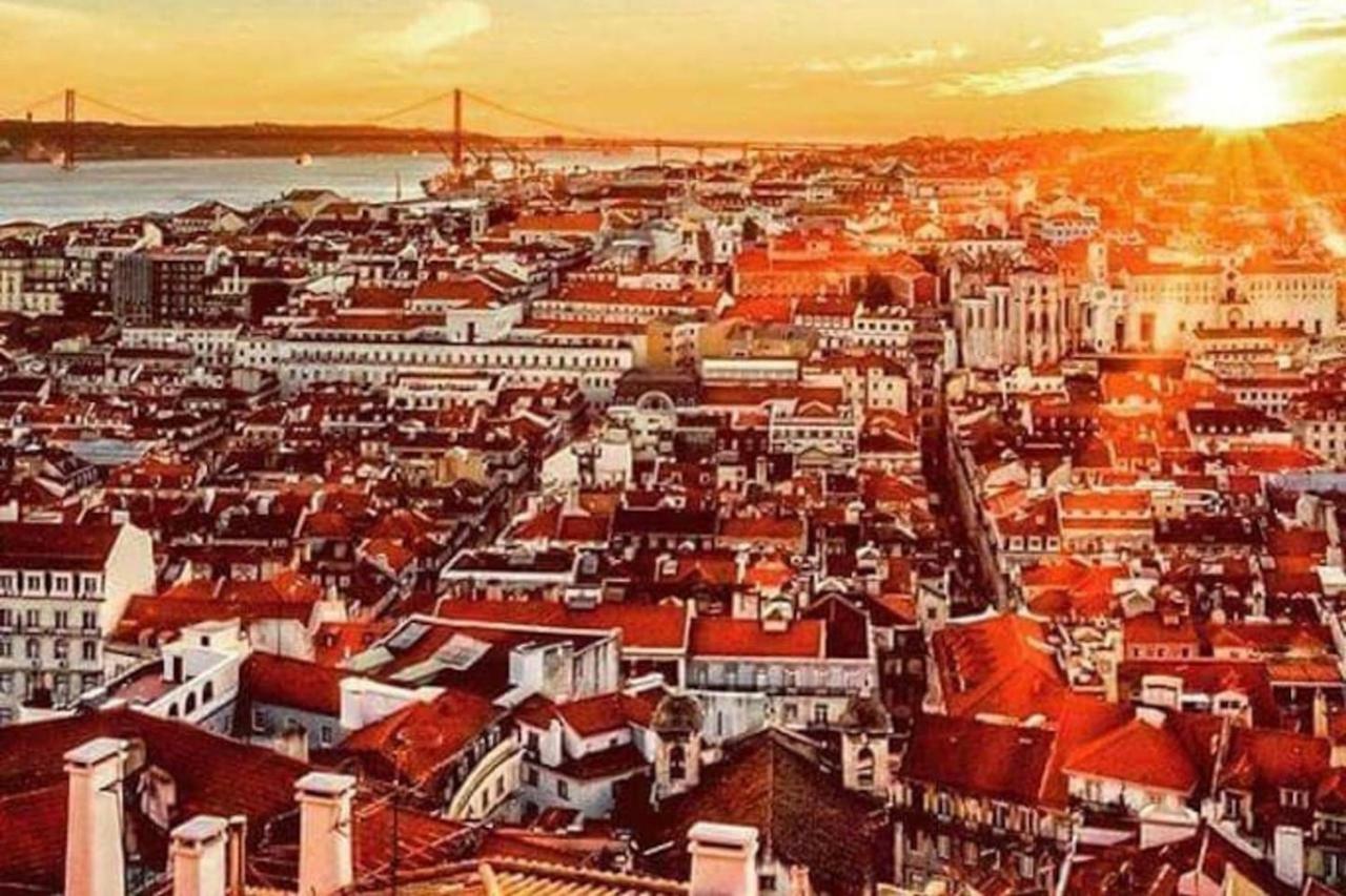 Lovelystay - Traditional Alfama View Apartamento