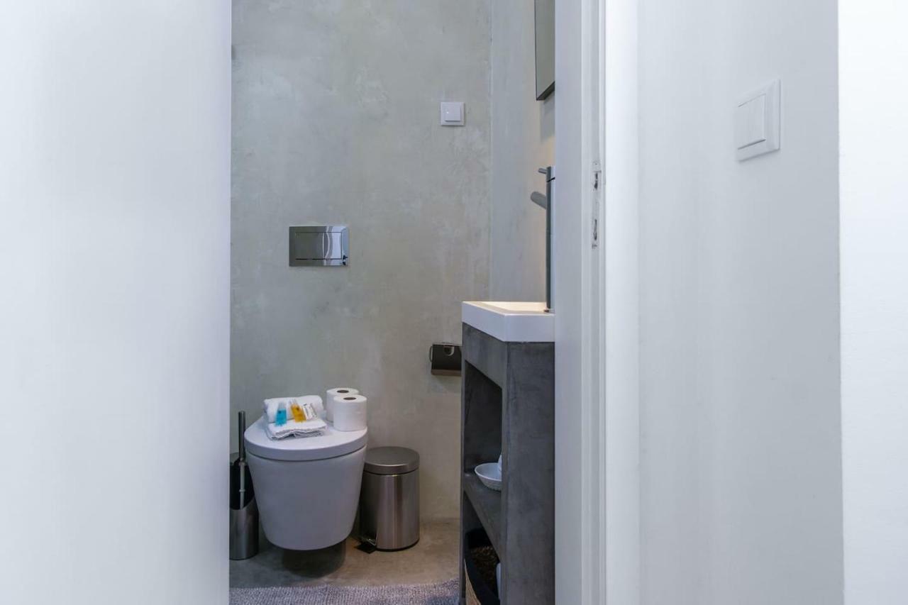 Lovelystay - Traditional Alfama View * Lisboa
