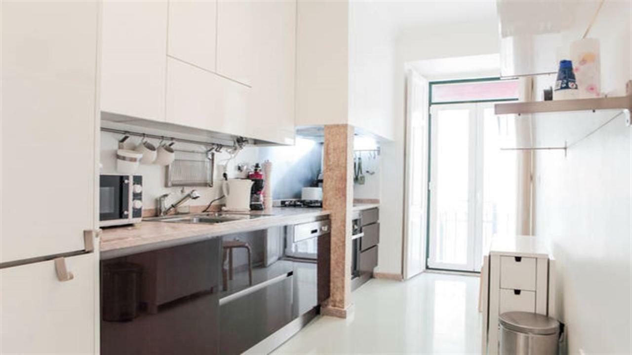 Spacious Tailor Made Bairro Alto Apartamento