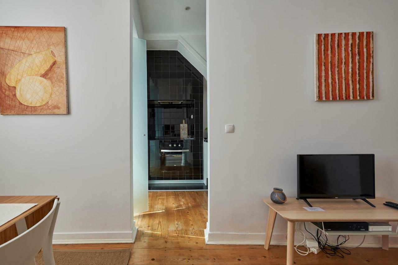 Charming Em Belém-books&canvas Apartamento