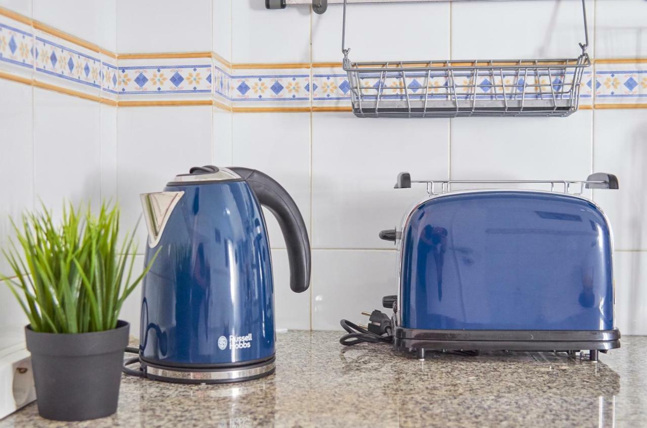 Cozy In Historic Center With Terrace Apartamento Lisboa