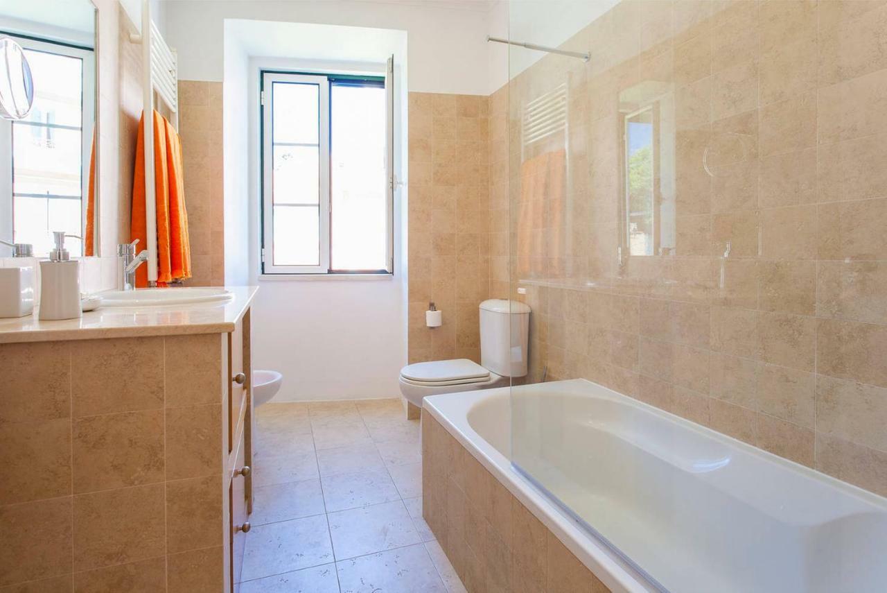 Santos River View Terrace Duplex * Lisbon