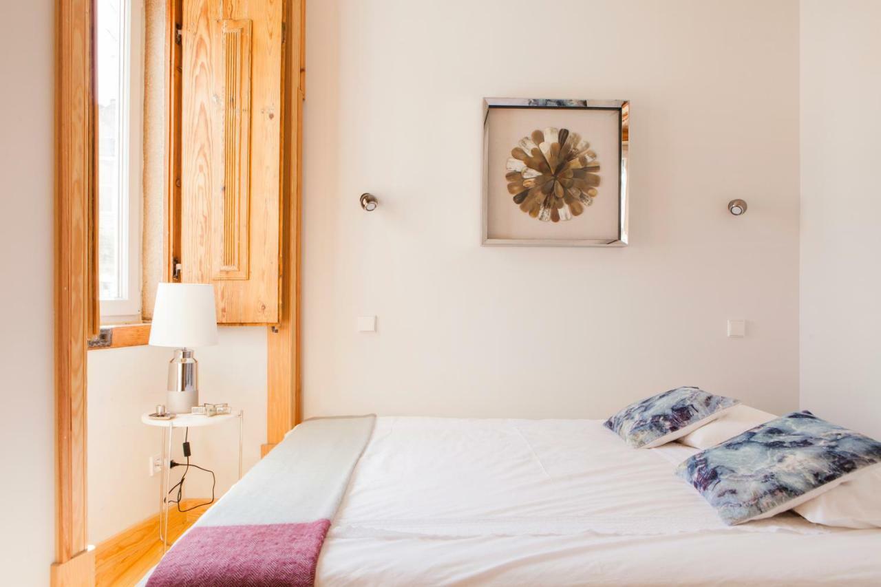Charming Flat With Balconies Chiado District 2 Bedrooms & Ac 19th Century Building * Lisboa