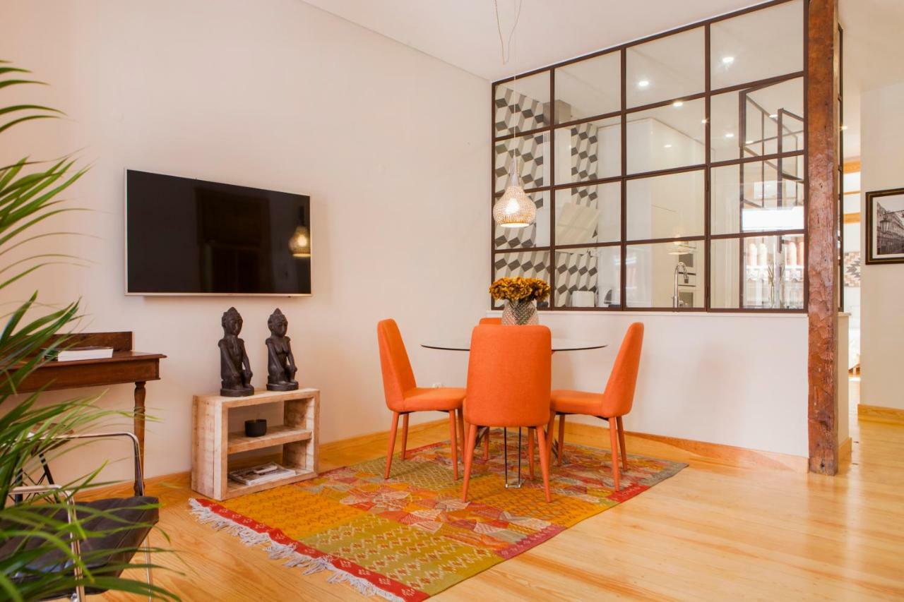 Apartamento Charming Flat With Balconies Chiado District 2 Bedrooms & Ac 19th Century Building Lisboa