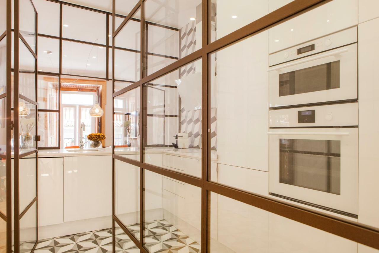 Apartamento Charming Flat With Balconies Chiado District 2 Bedrooms & Ac 19th Century Building *