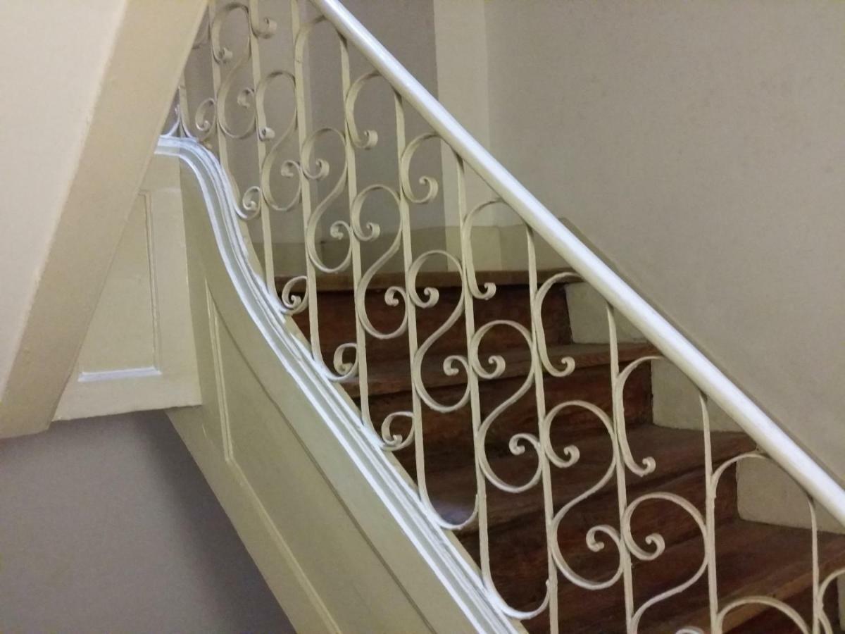 Charming Flat With Balconies Chiado District 2 Bedrooms & Ac 19th Century Building * Lisboa