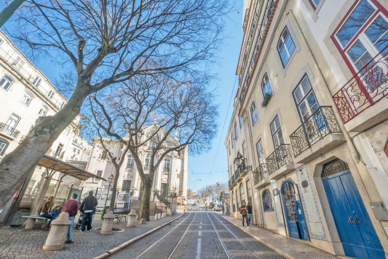 Superb Flat Cathedral & River View Apartment Lisbon