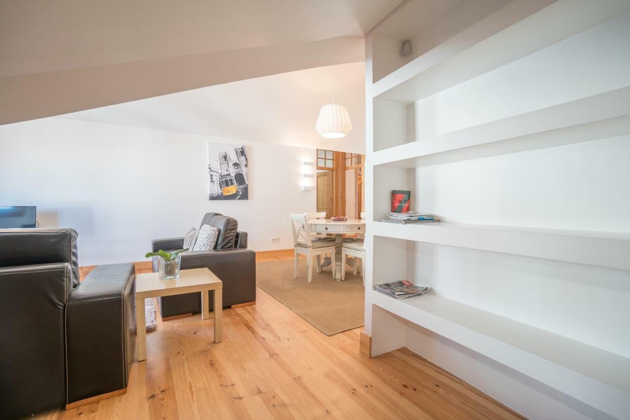 Apartment Superb Flat Cathedral & River View Lisbon