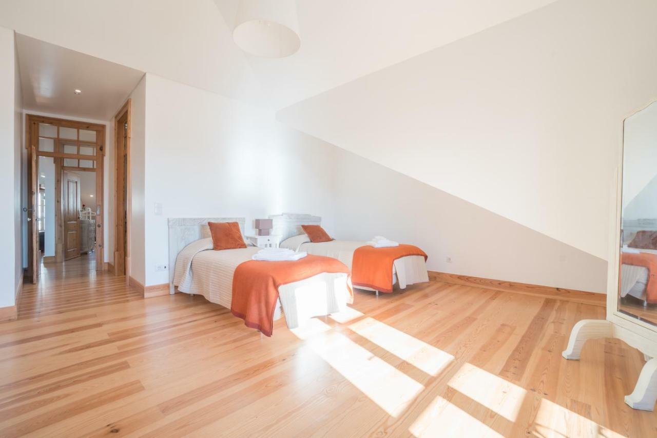 Superb Flat Cathedral & River View Apartment *