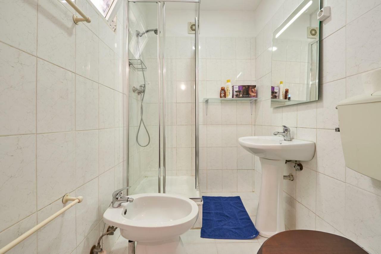 Chiado Duque Flat Guest house *