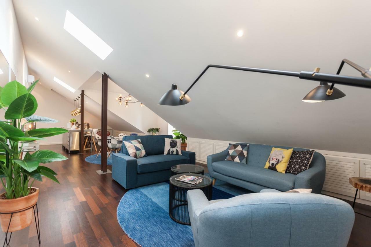 Explore Vibrant From A Designer Loft At Casa Da Barroca * Lisboa