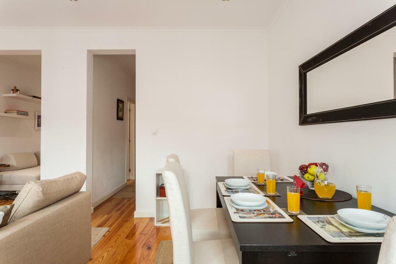 Altido Charming 1br Apt With Workspace In Sao Bento