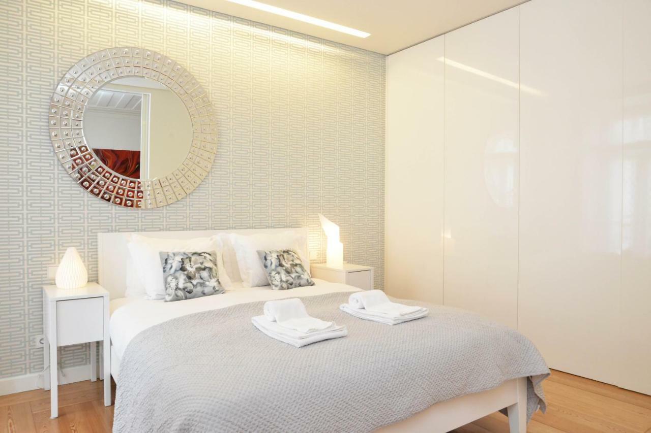 Apartment Chiado Luxury Experience - Checkinhome *