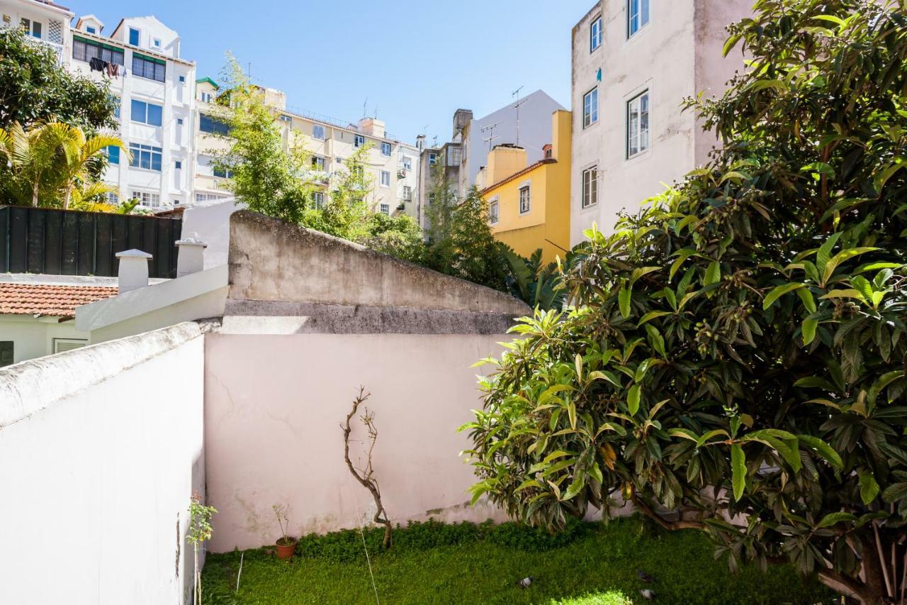 Joivy Fernando Pessoa Lisboa