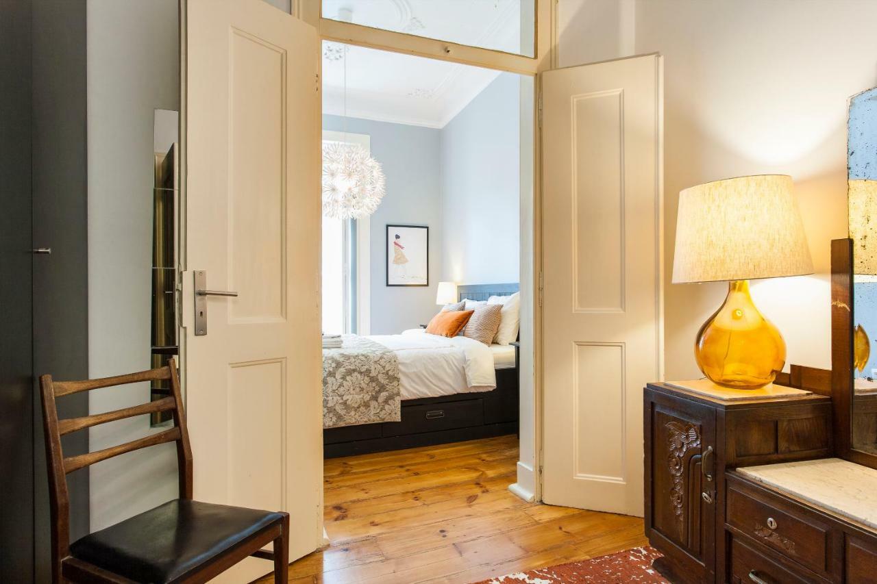 Bairro Alto 3 Bedroom Patio Flat! Apartamento Lisboa