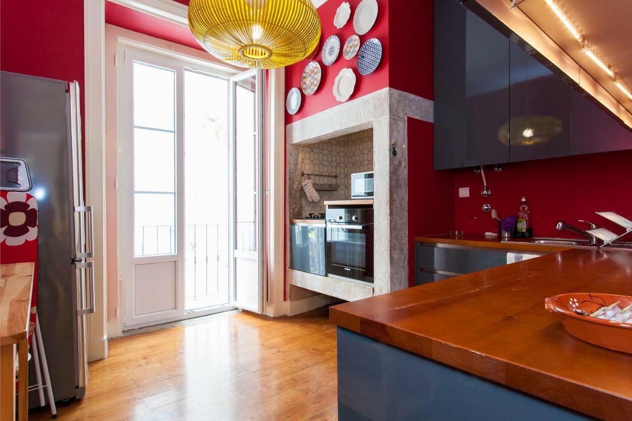 Apartamento Bairro Alto 3 Bedroom Patio Flat!