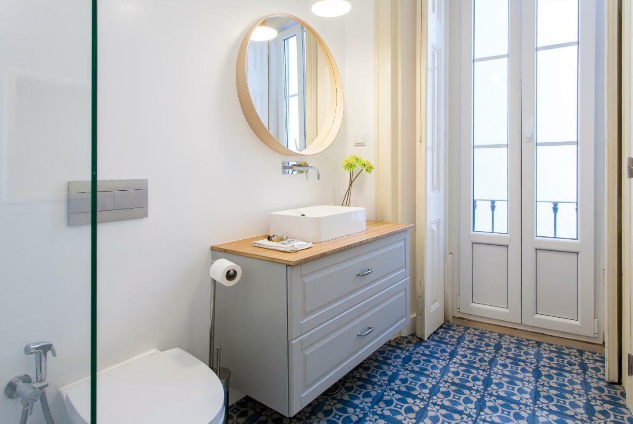 Bairro Alto 3 Bedroom Patio Flat! Apartamento