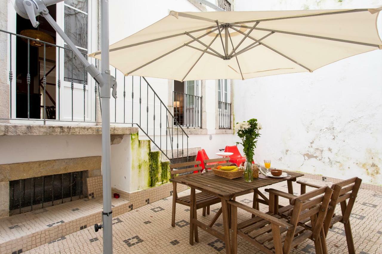 Bairro Alto 3 Bedroom Patio Flat! * Lisboa