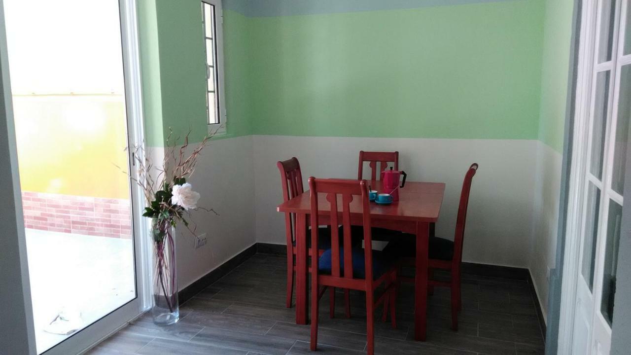 Apartament's Veiga Areeiro Guest house