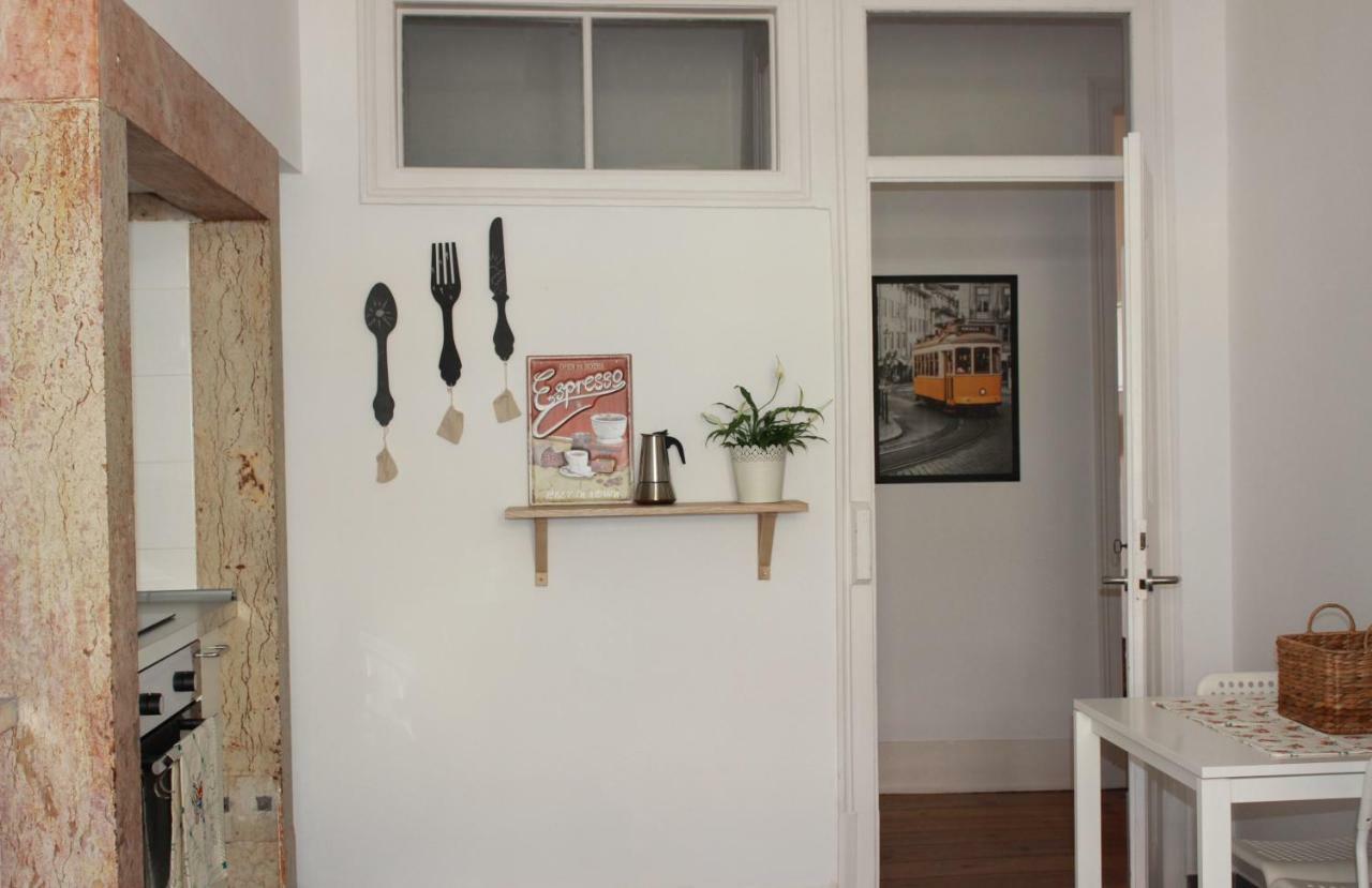 Casa Da Varanda Simpática *
