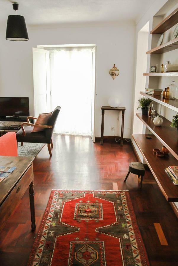 Cozy And Spacious In Graca, Lisboa