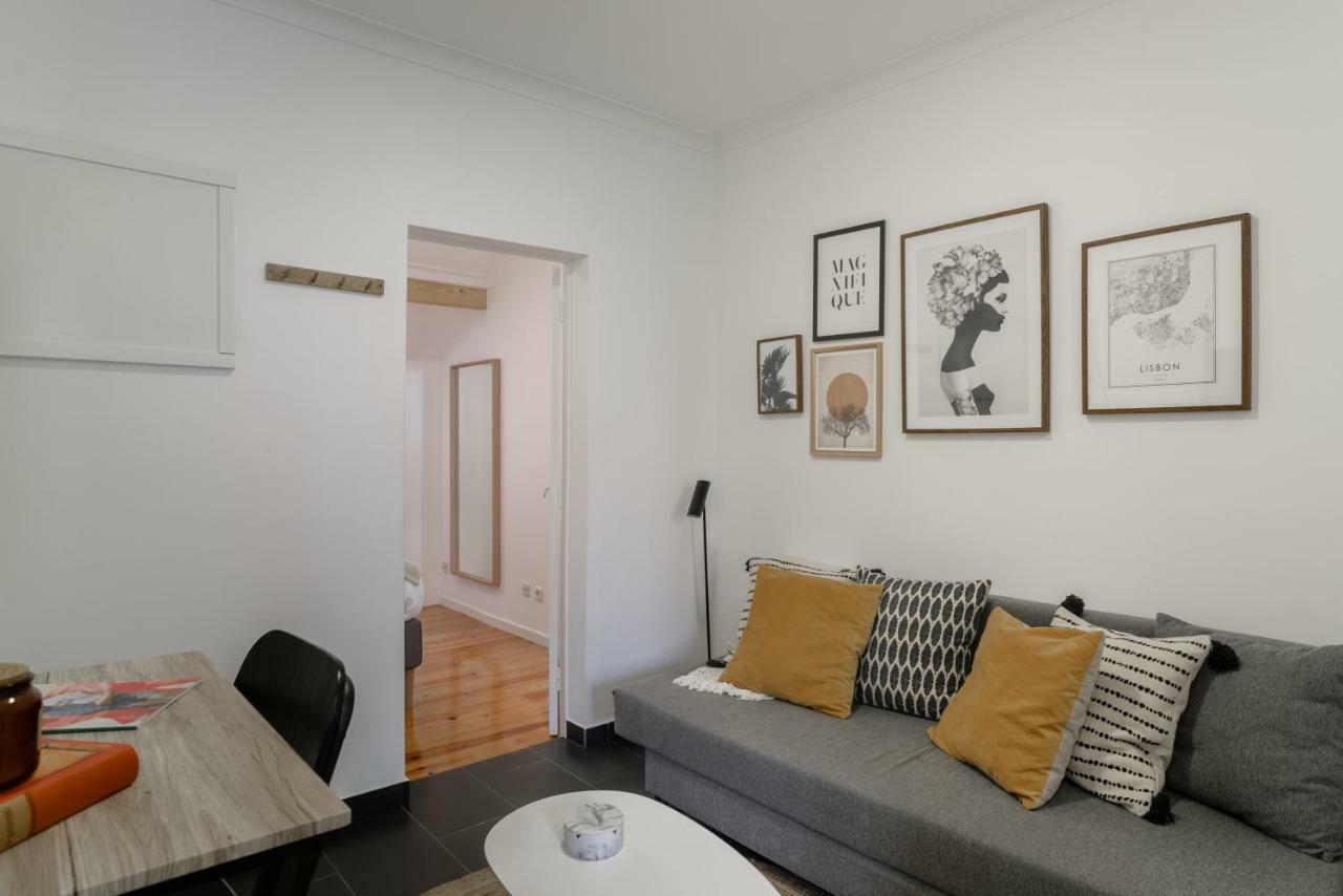 Apartment Authentic Graca - Cozy Flat With Local Soul