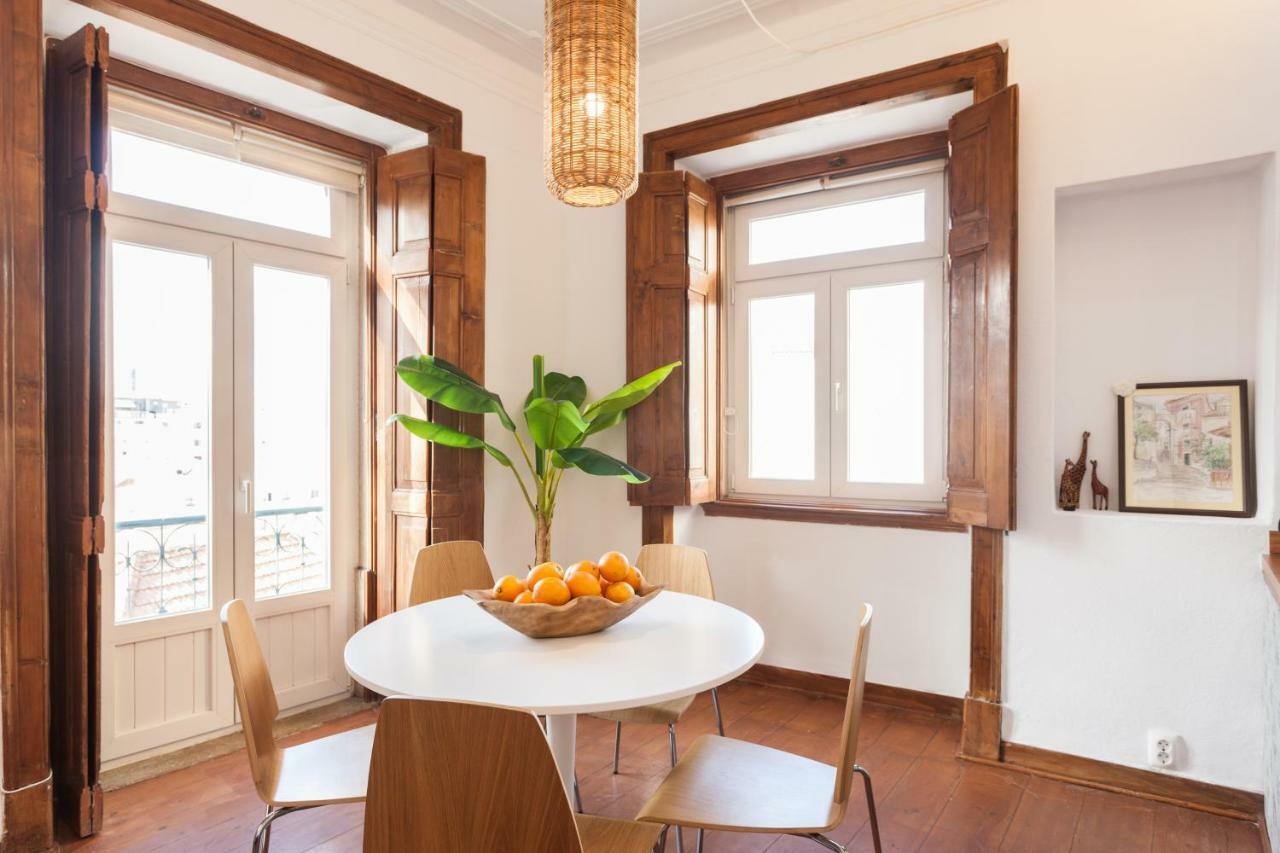 Rossio Vintage Two-bedroom - By Lu Holidays *
