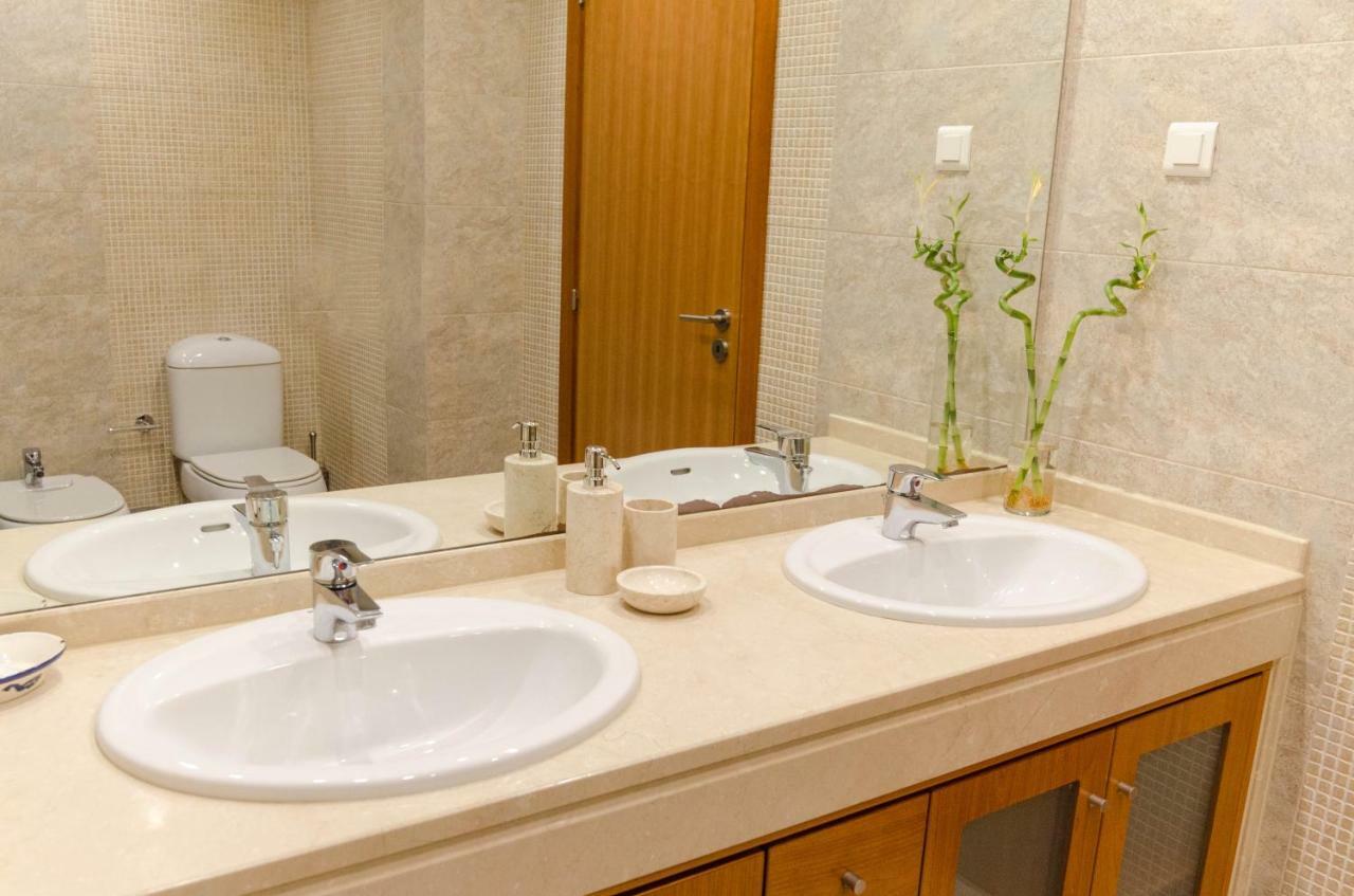 Apartment Joivy Graca Luminous 2-br With Terrace