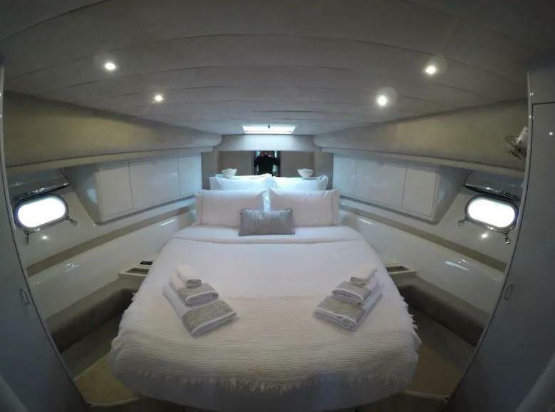 Hotel en barco Beautiful And Magnific Yacht Lisboa