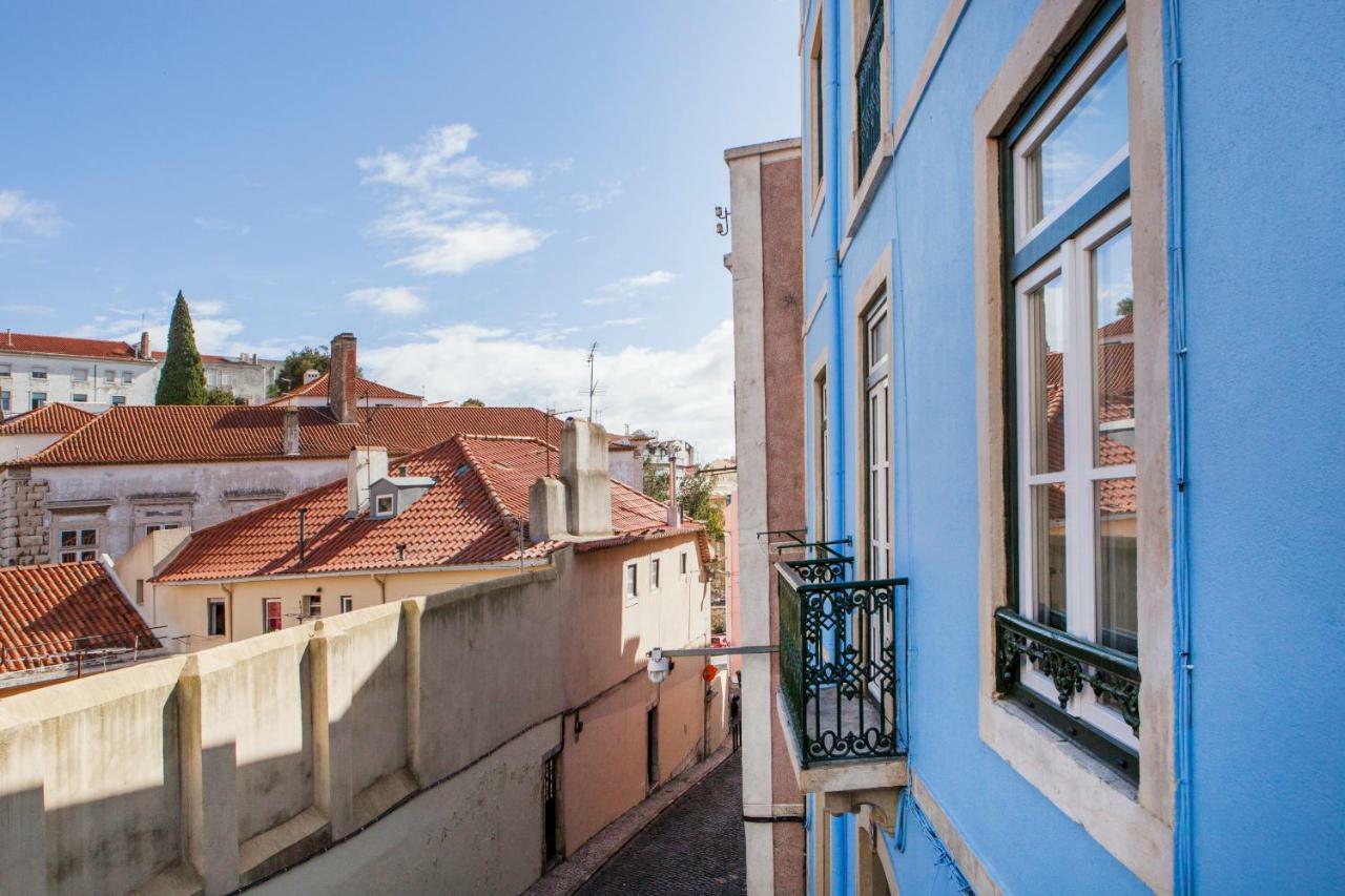 Apartamento Alfama St George Castle District Fabulous 3 Bedrooms 2 Bathrooms Ac Balcony 1st Floor 19th Century Building