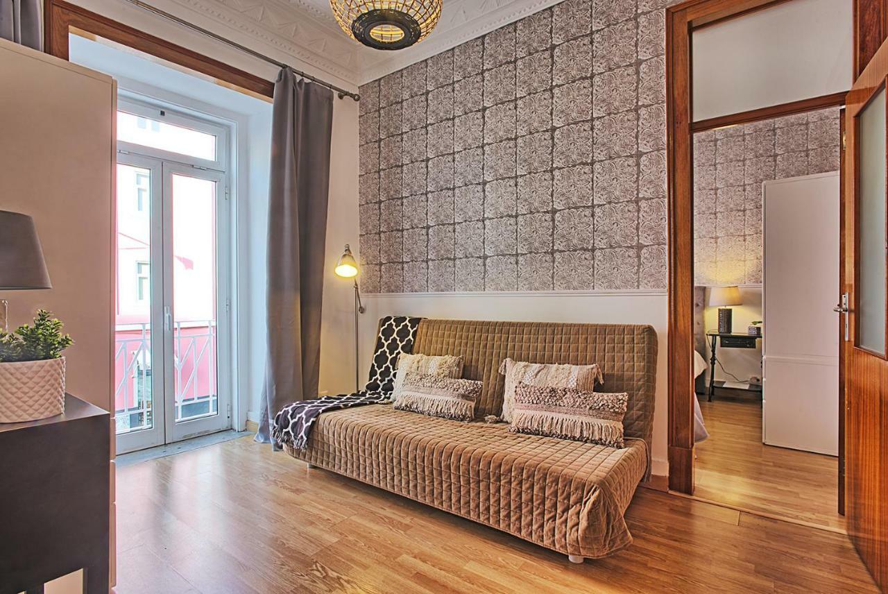 Antonio Pedro Apartamento *