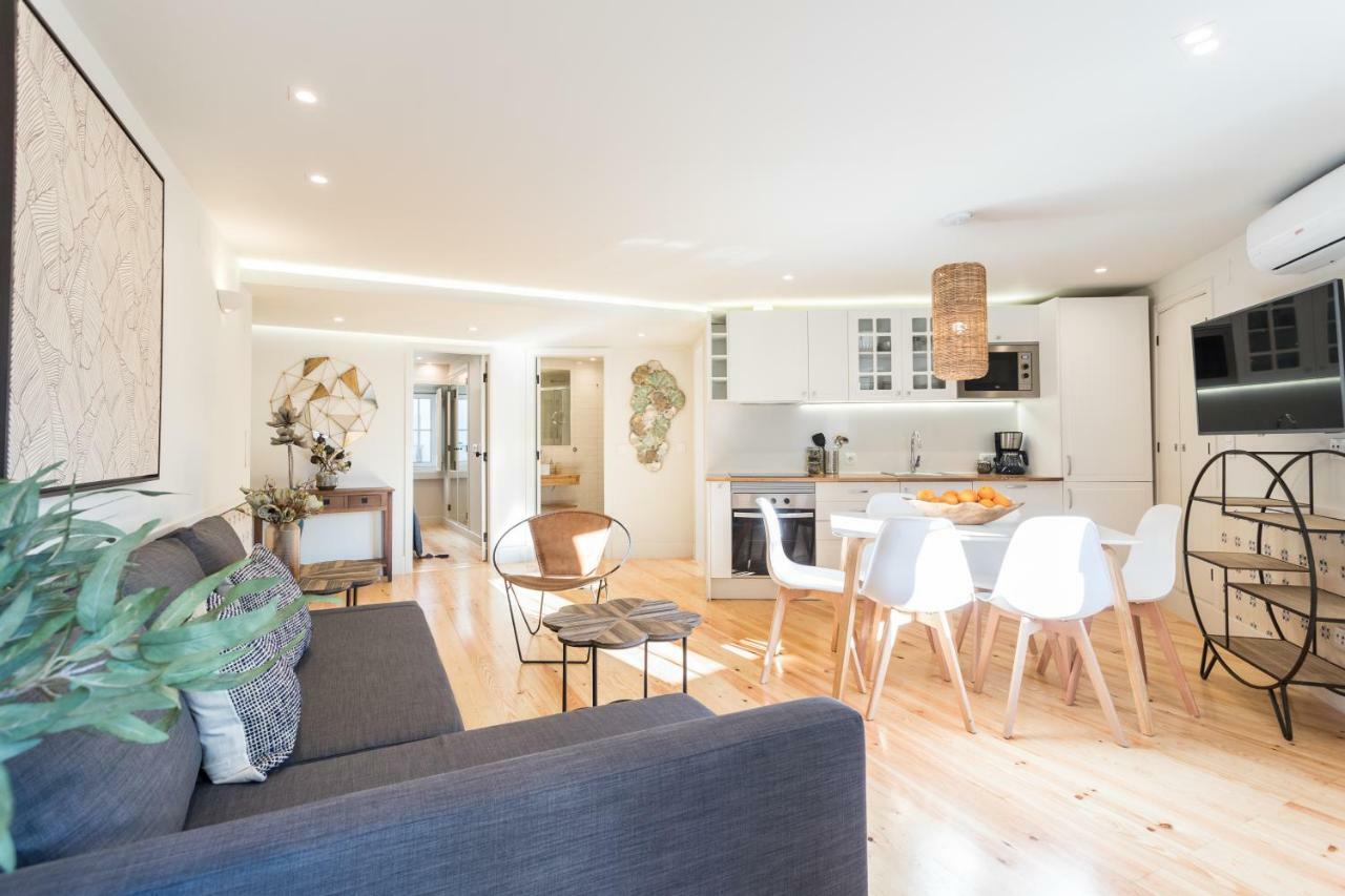 Alfama Cozy Two-bedroom W/ River View - By Lu Holidays