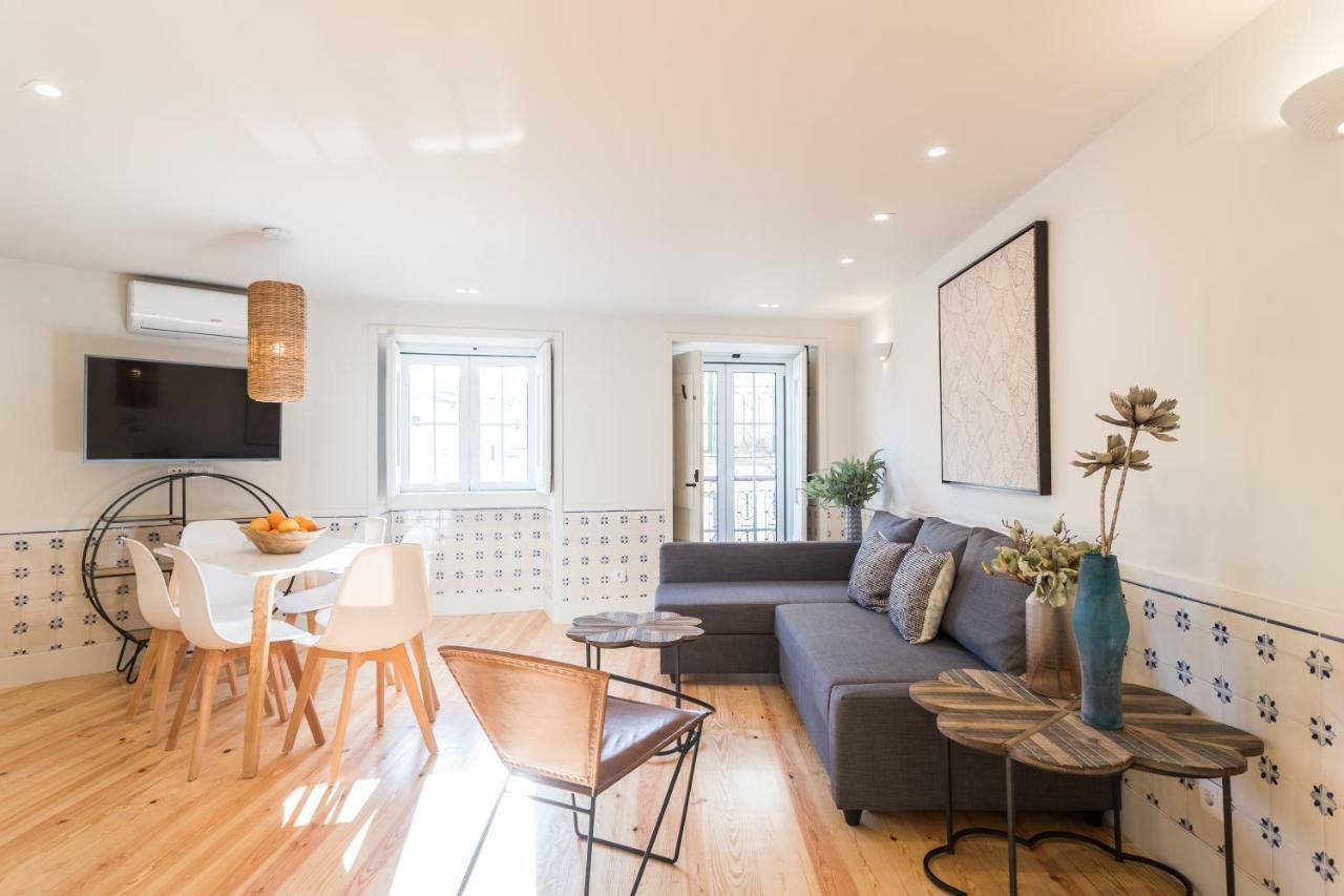 Alfama Cozy Two-bedroom W/ River View - By Lu Holidays Lisboa