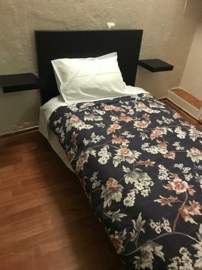 Residencial Estrela De Camões Pensión *