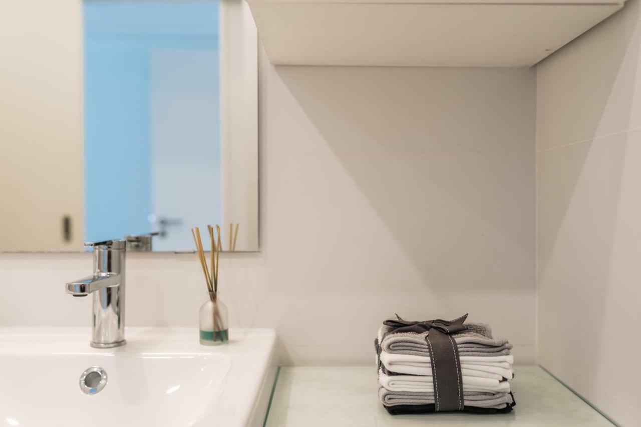 Light-filled, Fully Renovated Near Belem, By Timecooler Apartment *