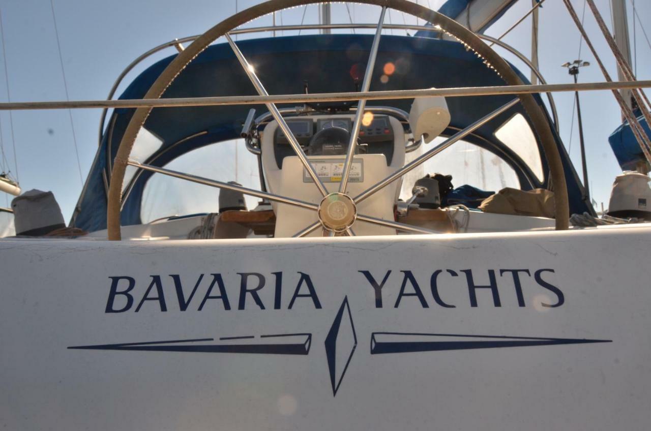 Veleiro Oceanico De 12 M Hotel en barco *