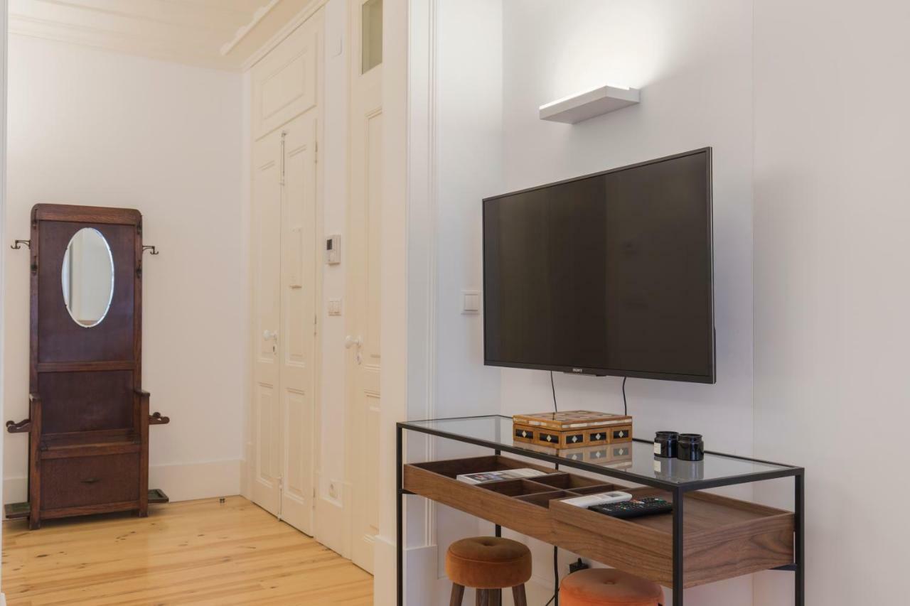 Charming 2 Bedroom In Baixa Chiado Apartamento Lisboa