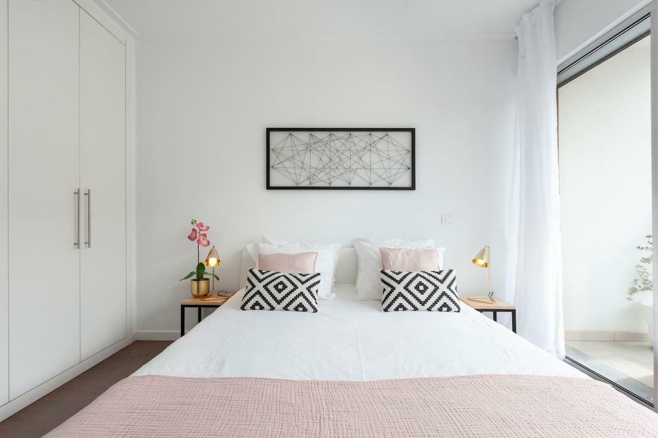 Metro & Pool Apartamento *